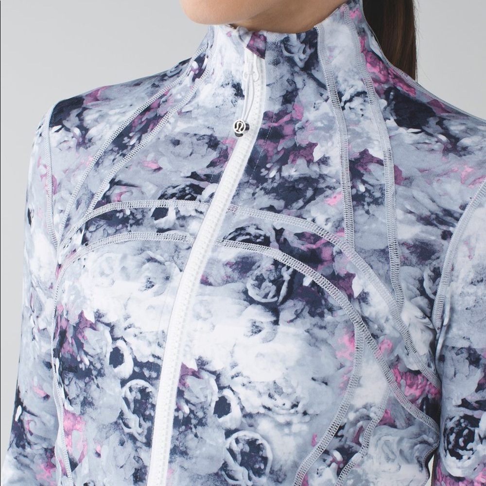 Lululemon Define Jacket - Size 4. EUC